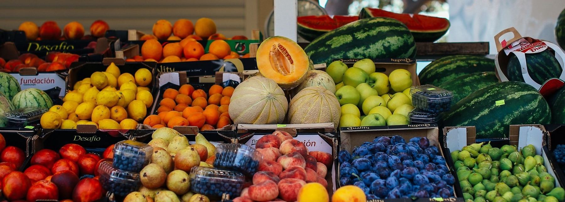Fresh fruit market